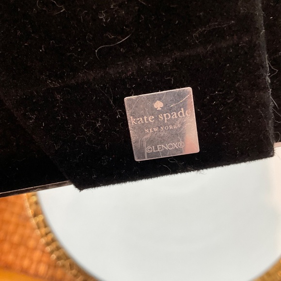 Kate Spade x Lenox Gold Glittery Picture Frame - Size 5-1/2” x 3-1/2” - Picture 7 of 7